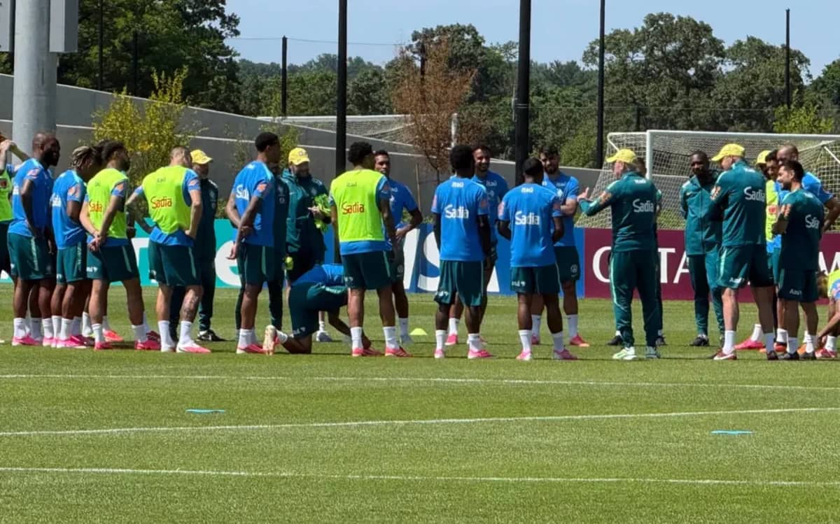 Ancelotti mantém sigilo sobre escalação do Brasil para estreia na Copa