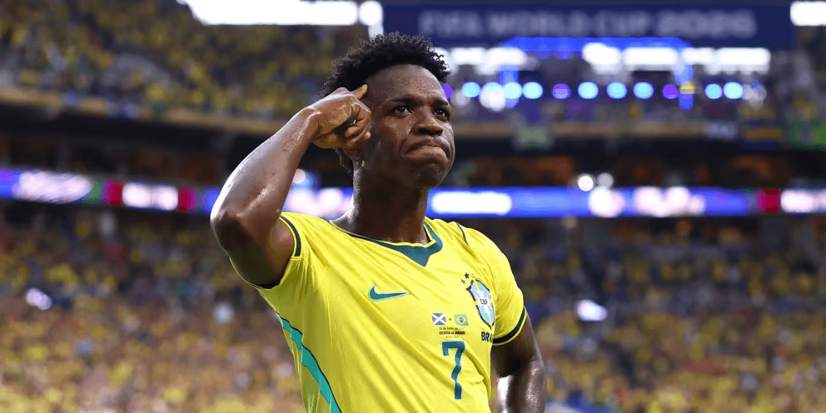 Vini Jr. repete feito de campeões do Brasil