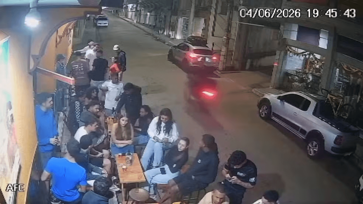 Homem morre atropelado por moto ao tentar atravessar rua correndo em Alvinópolis