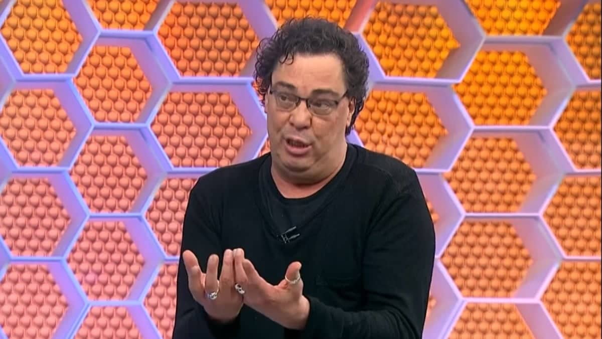Casagrande faz duras críticas ao Brasil e ironiza convocação de Neymar
