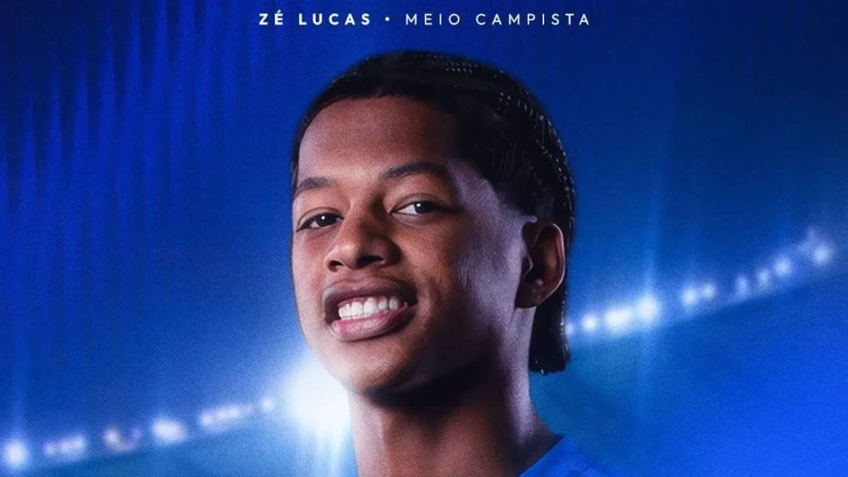 Zé Lucas chega a BH e se prepara para iniciar trajetória no Cruzeiro