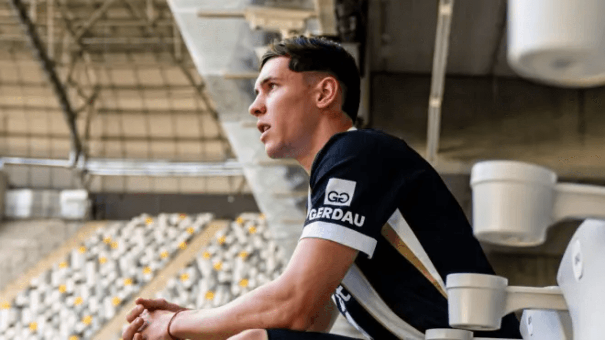 Thiago Borbas quebra jejum e entra para a história dos uruguaios do Atlético