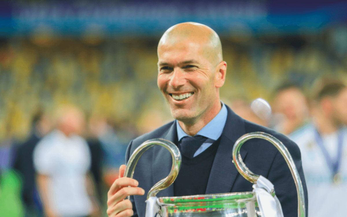 Zidane deve assinar ser o treinador da França após a Copa