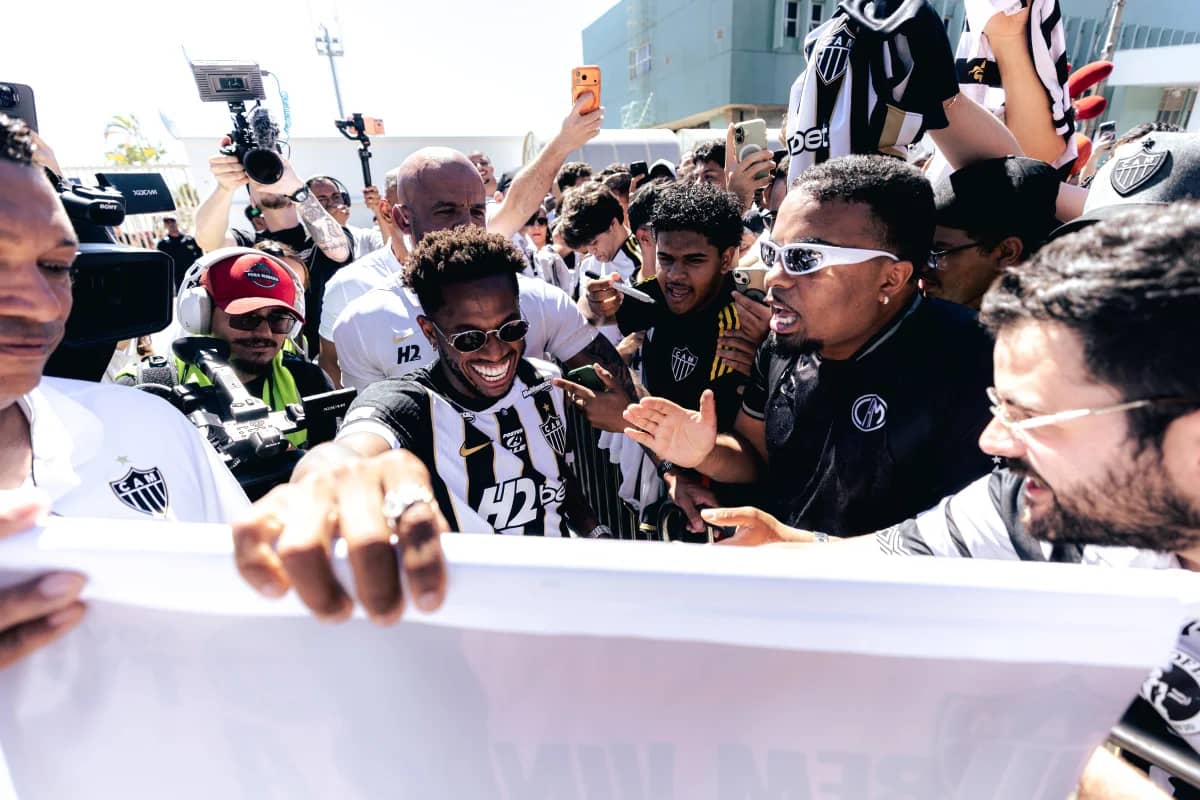 Fred é relacionado, e Atlético vai ao Beira-Rio em busca de mais um recorde