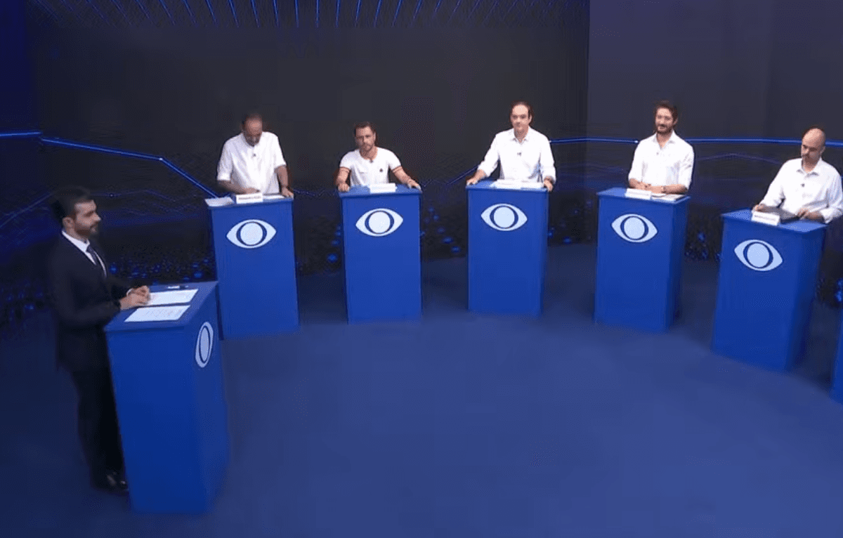Debate dá menos destaque ao contexto nacional e foca em Minas