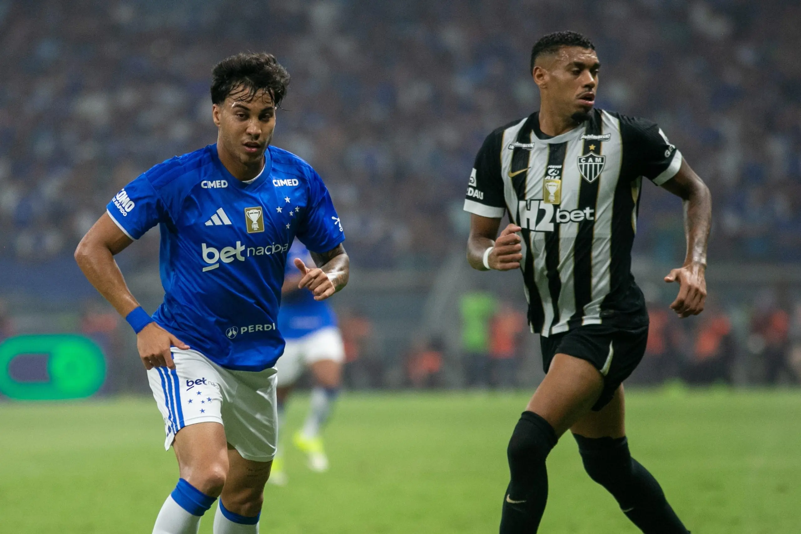Ruan Tressoldi lidera ranking de cartões do Atlético em 2026