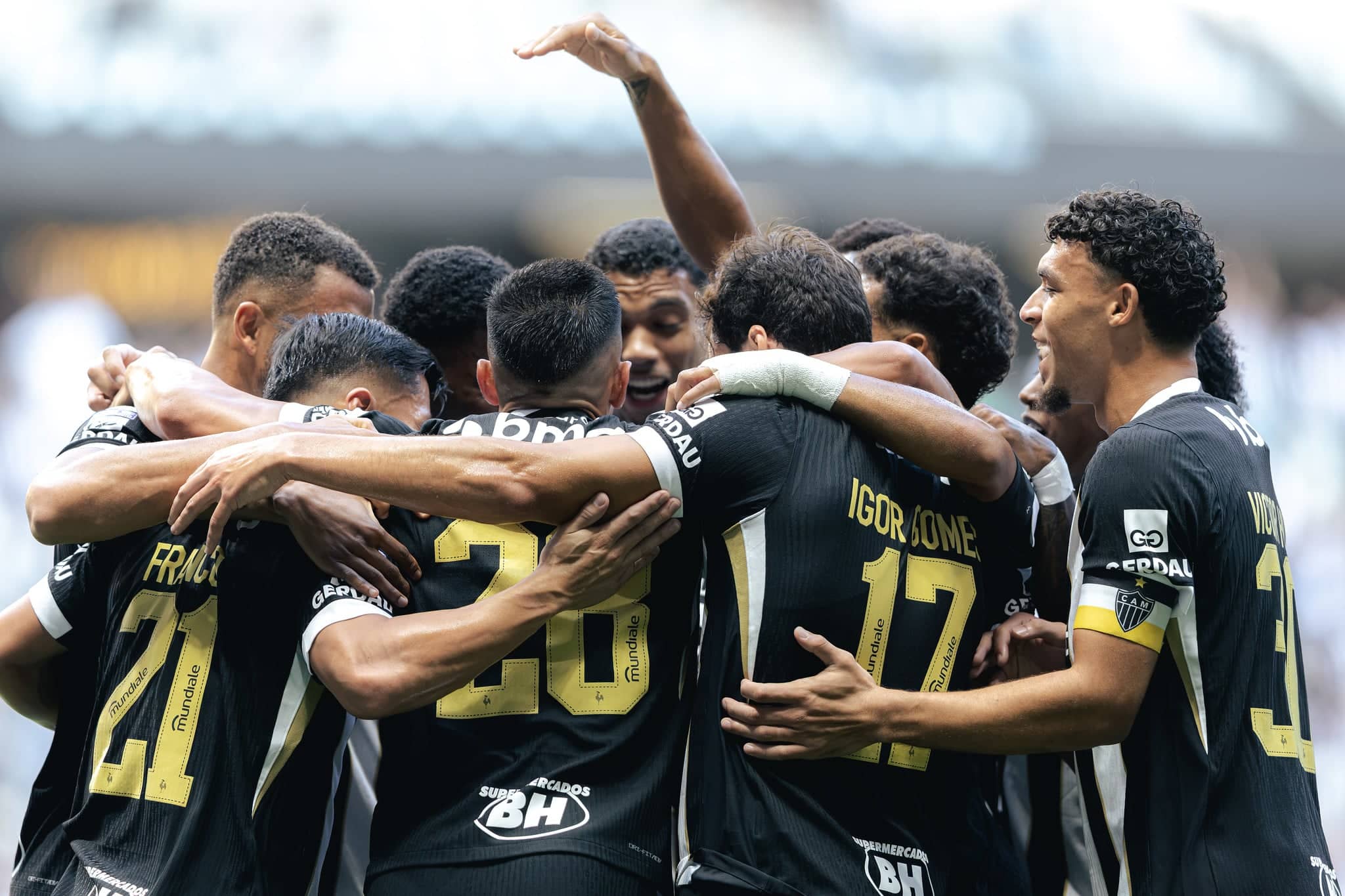 Atlético atropela e vence o Grêmio por 3 a 0 na Arena MRV
