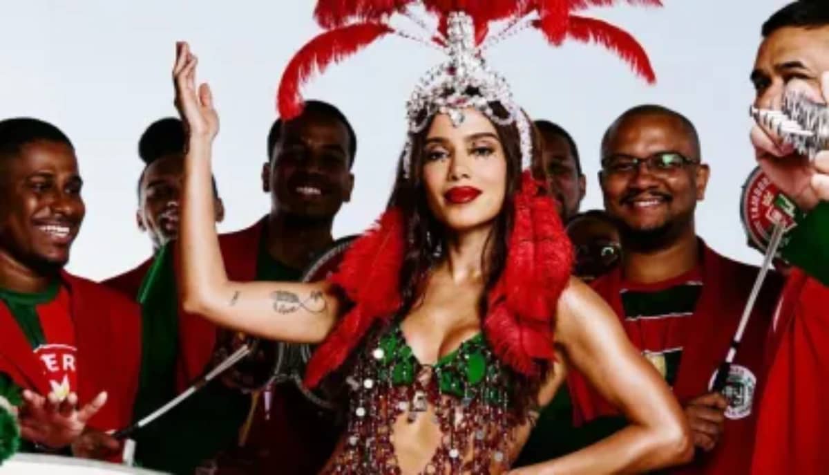 Anitta é a nova rainha de bateria da Grande Rio e não receberá faixa de Virginia