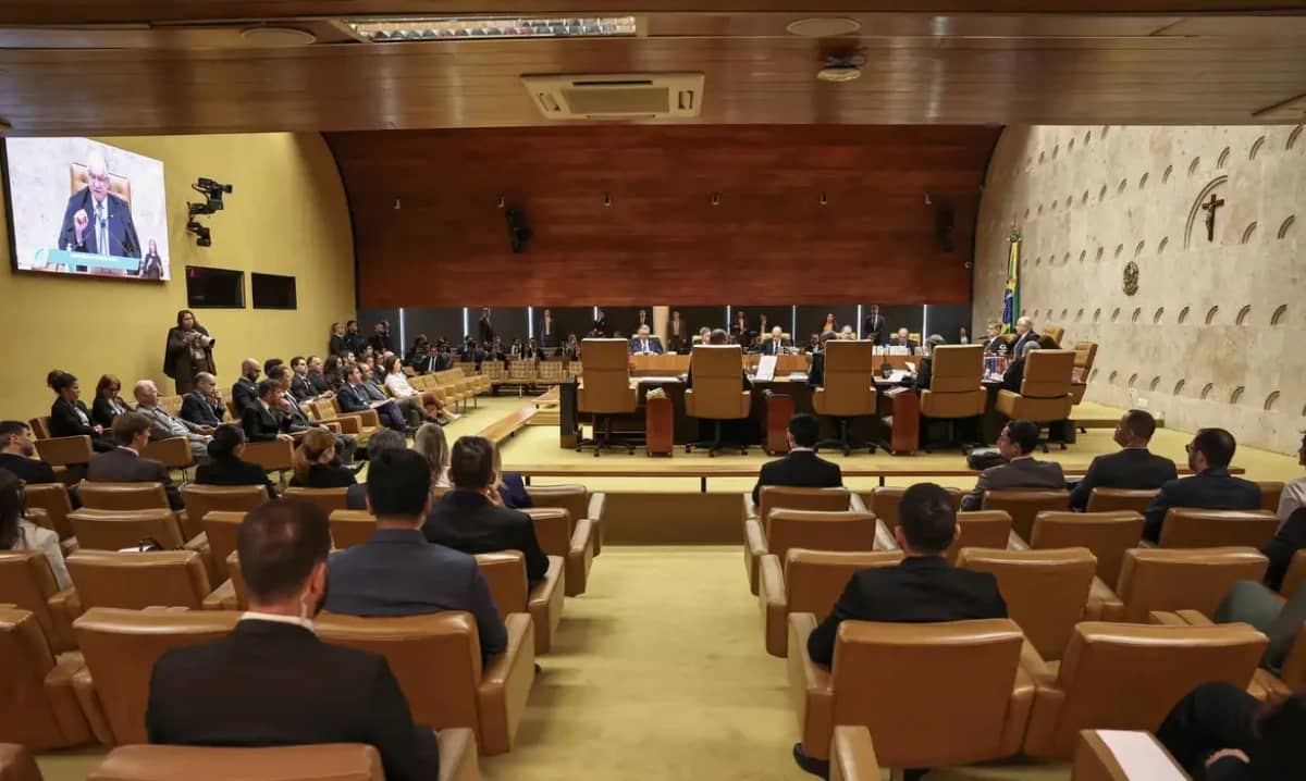 Imprensa internacional repercute sessão histórica do STF