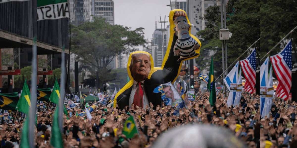 Ato de Flávio na Paulista reúne 28,5 mil pessoas, menor público desde 2022