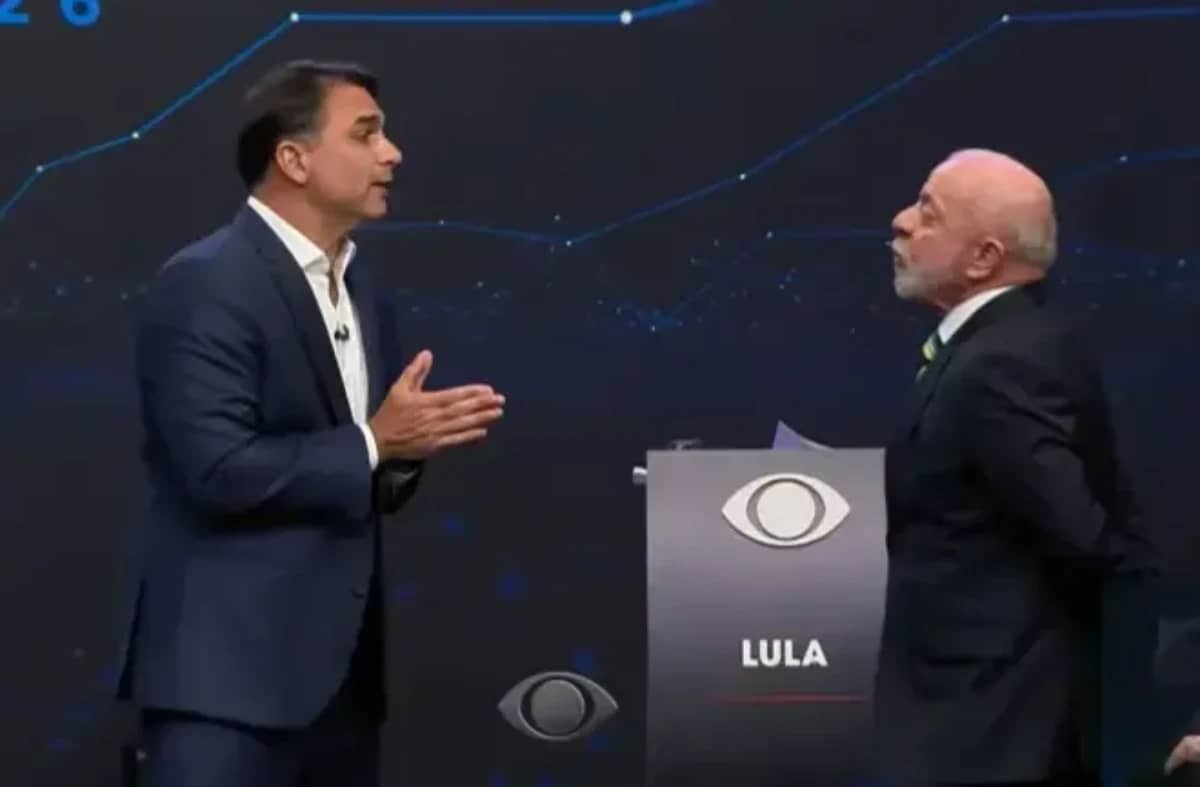 Lula protocola no TSE quebra de sigilos e espera resposta de Flávio Bolsonaro