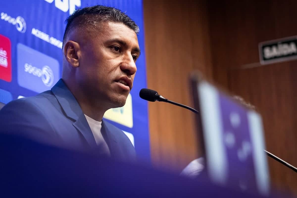 Cruzeiro apresenta Paulinho como novo homem forte no futebol