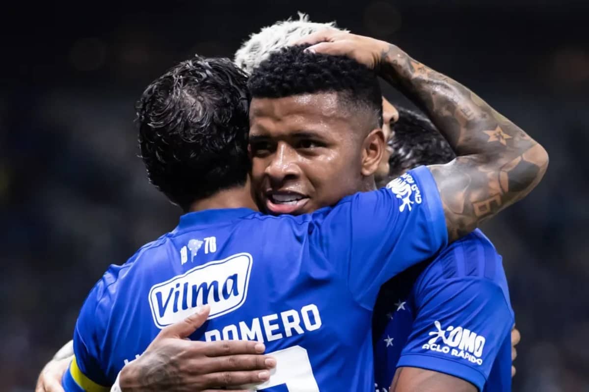 Com Romero fora e Arroyo de volta, Artur Jorge promove mudanças no Cruzeiro