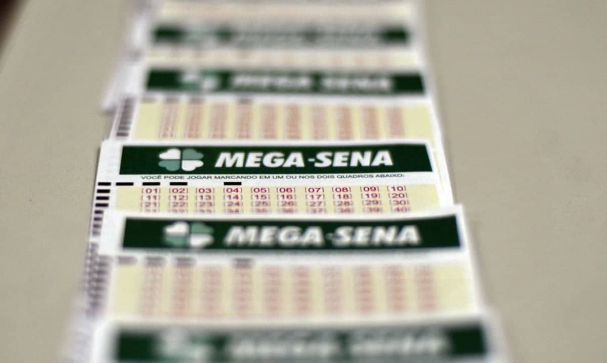 Mega-Sena sorteia nesta quarta prêmio recorde de R$ 320 milhões