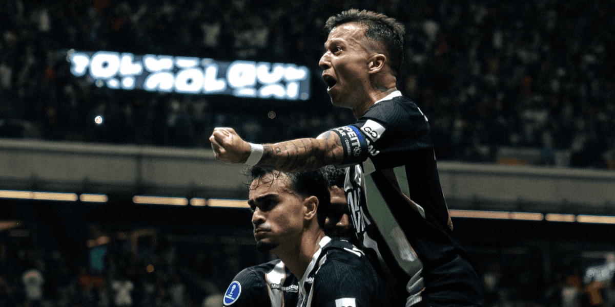 Bernard pode igualar ídolos com taça continental
