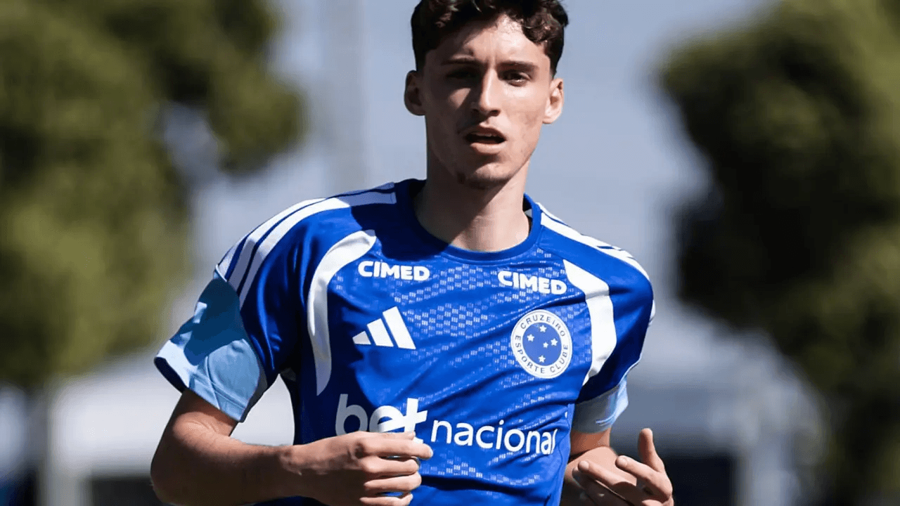 Meia do Cruzeiro entra na lista dos maiores talentos do mundo