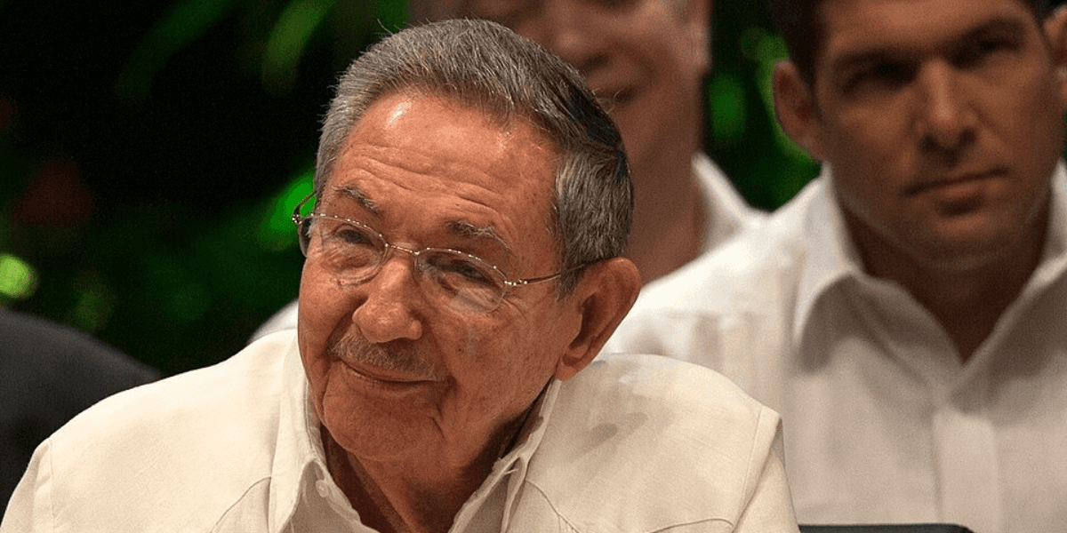 Justiça dos EUA emite ordem de prisão a ex-presidente cubano Raúl Castro