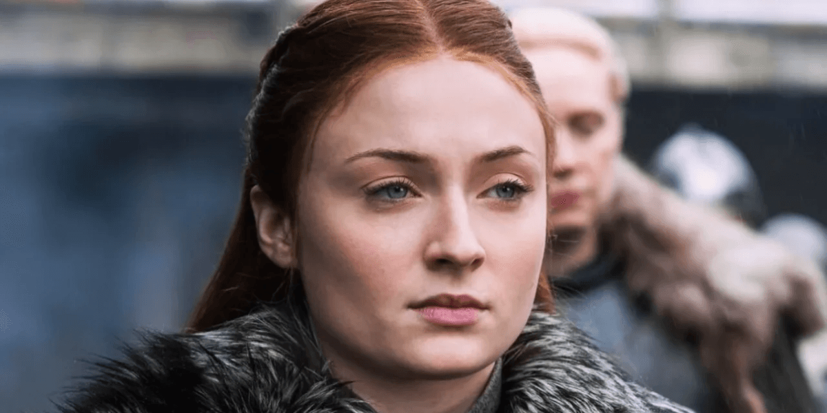 Sophie Turner se lesiona em filmagens da série 'Tomb Raider'