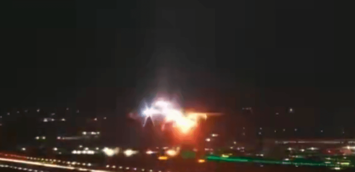 Motor de avião que iria aos EUA explode após decolagem no Aeroporto de Guarulhos