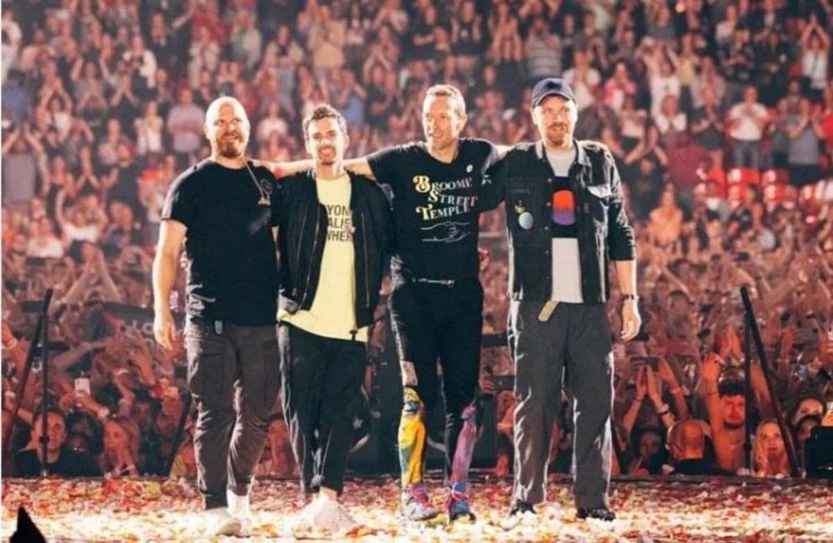Coldplay fará show no intervalo da final da Copa do Mundo