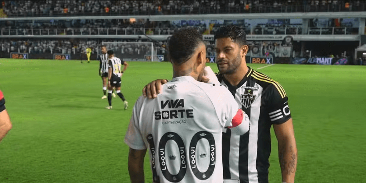 Atlético enfrenta o Santos na Vila Belmiro