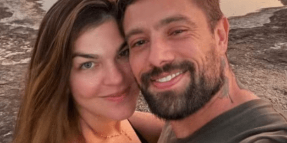 Rafael Cardoso anuncia separação de Carol Ferraz após 2 anos