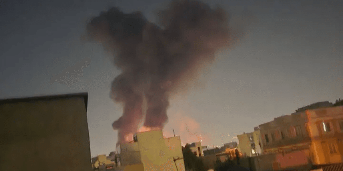 Israel bombardeia segunda petroquímica no Irã