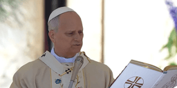 Papa Leão XIV celebra 1ª missa de Páscoa do pontificado