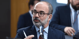 Exoneração na Fazenda expõe crise na gestão Simões