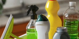 BA: Mulher morre após intoxicação ao misturar produtos de limpeza