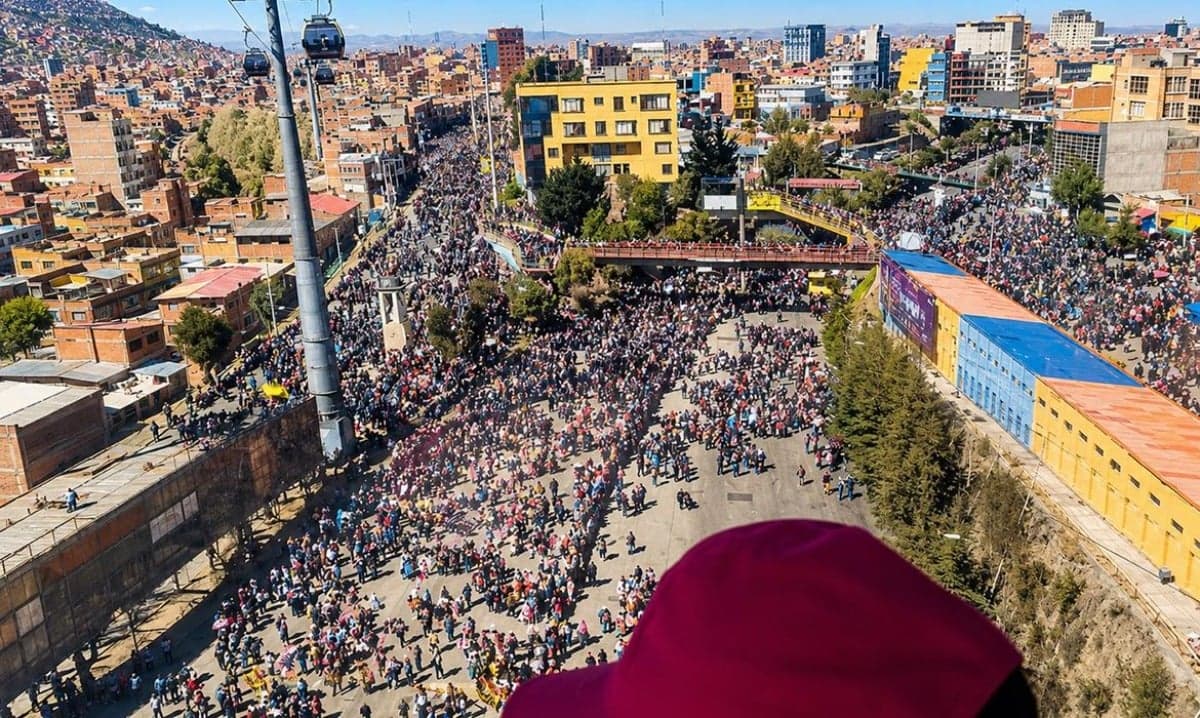 Manifestação popular em La Paz, Bolívia © Central Obrera Boliviana/Divulgação