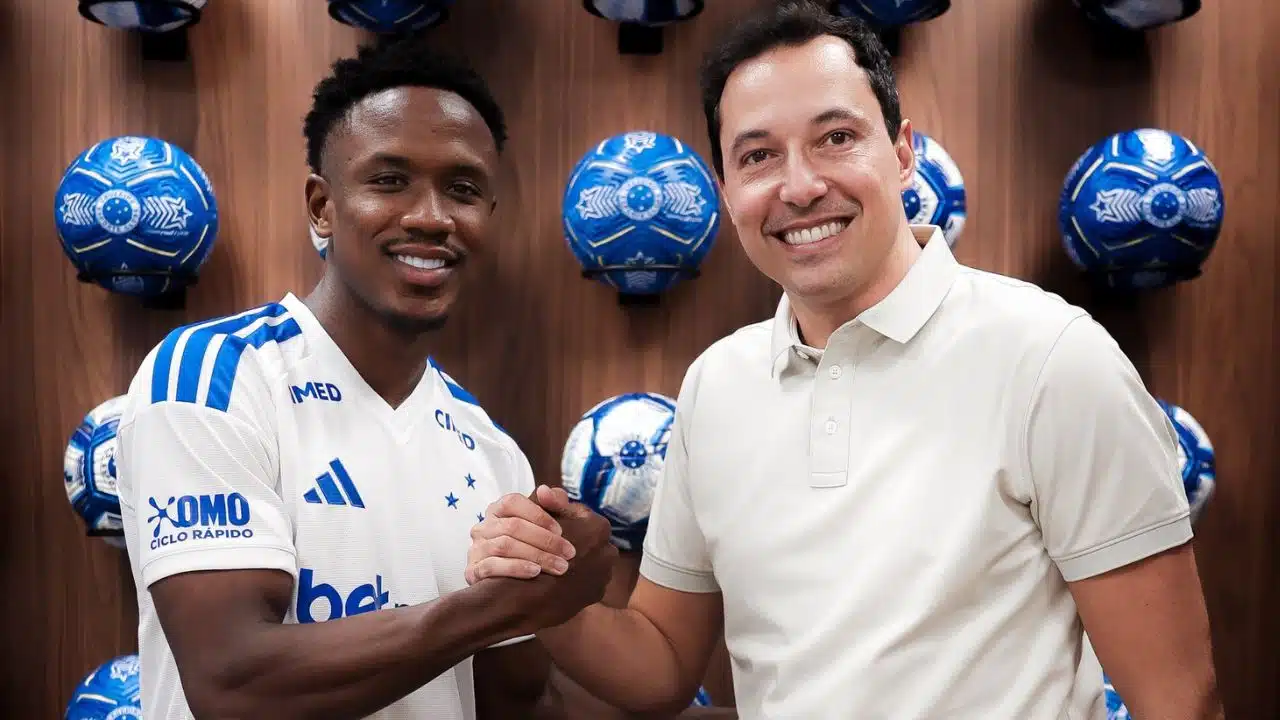 Cruzeiro anunciou compra de Luis Sinisterra - Foto: Gustavo Martins / Cruzeiro