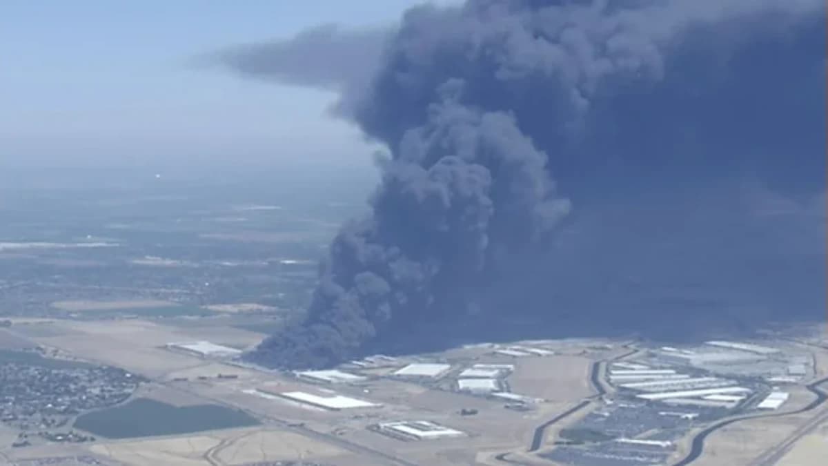 Incêndio em um armazém de distribuição da empresa Medline Industries em Tracy, Califórnia