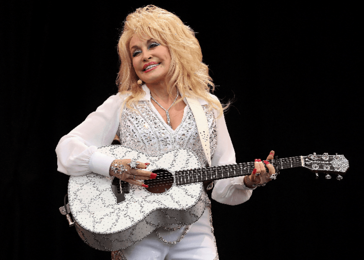 Ícone da música americana, Dolly Parton morre aos 80 anos
