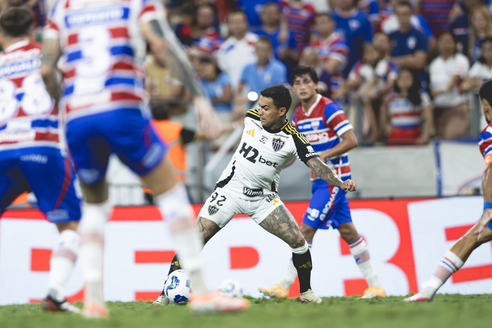 Atlético perde para o Fortaleza e chega a cinco jogos sem vitória