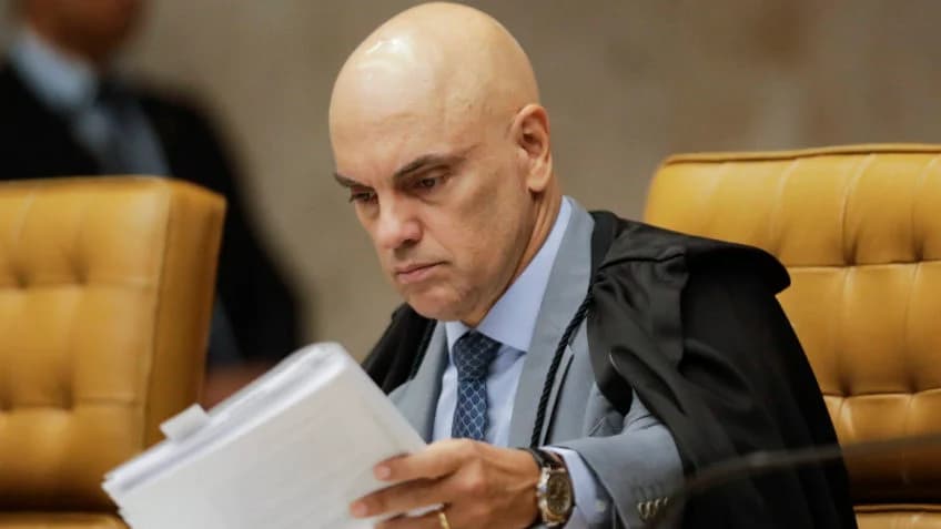 Moraes dá prazo para defesa de Heleno apresentar documentação sobre diagnóstico de Alzheimer