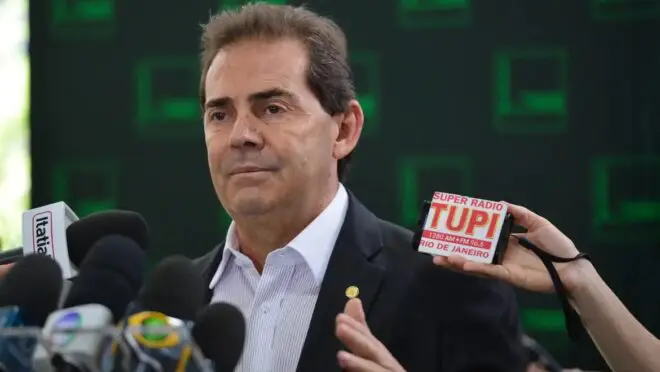 Relator enfrenta impasse sobre PL da Dosimetria; aliados de Bolsonaro insistem em anistia ampla