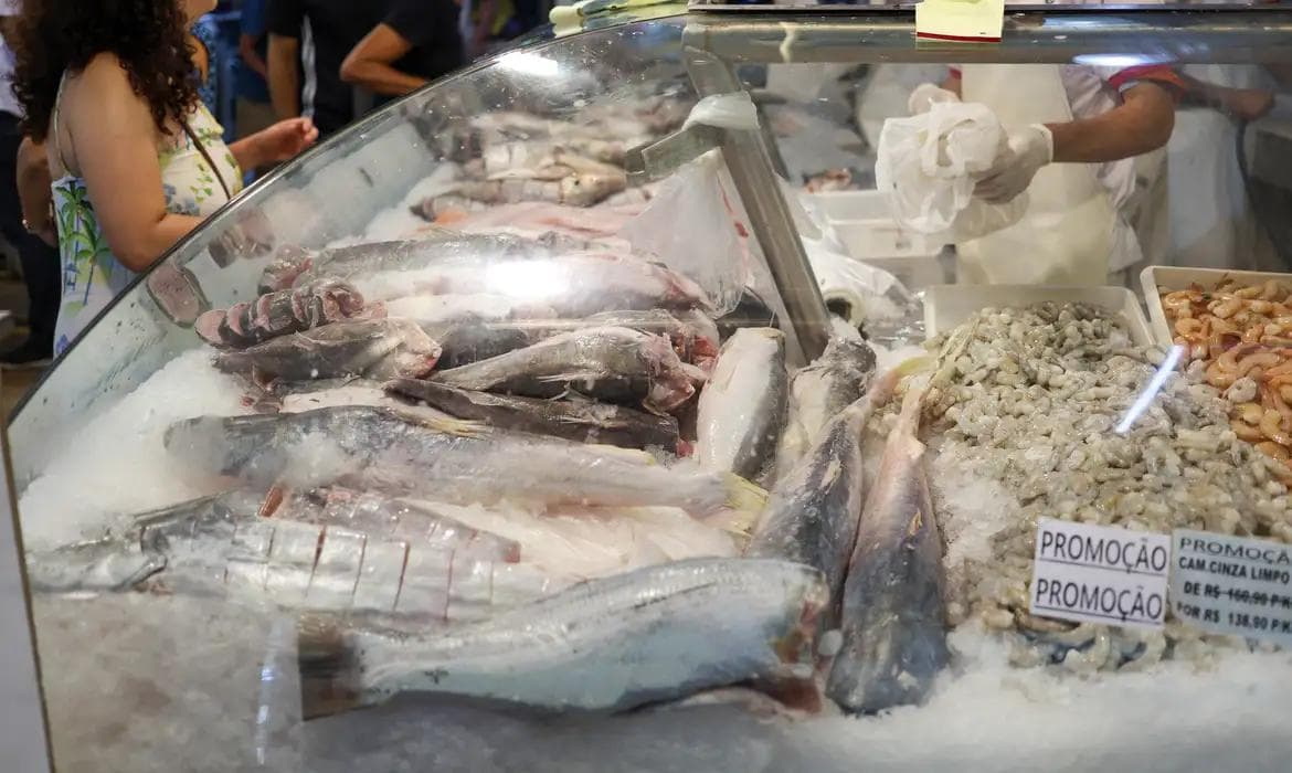 Setor da pesca se diz frustrado por não estar entre isenções de tarifa dos EUA