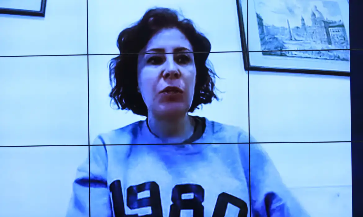 Carla Zambelli é transferida de cela em presídio de Roma após relatar agressões