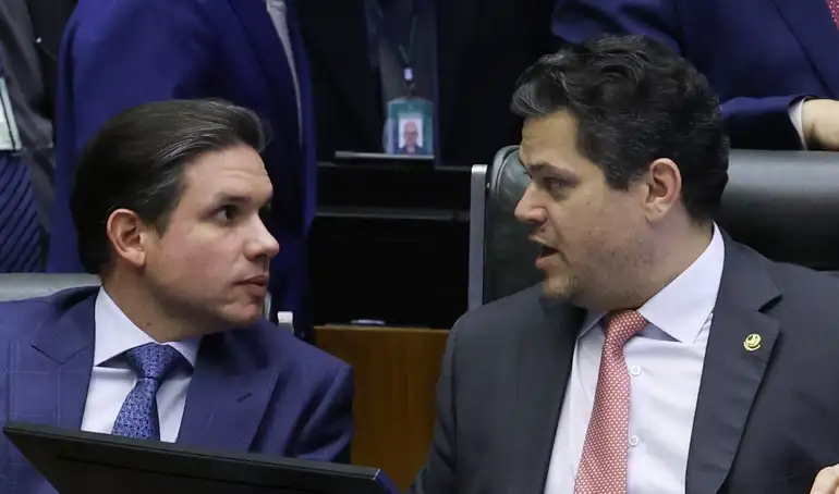 Em entrevista, Lula ressalta amizade com Motta e Alcolumbre