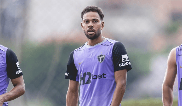 Agora no Galo, Renan Lodi retorna ao Brasileirão após sete anos