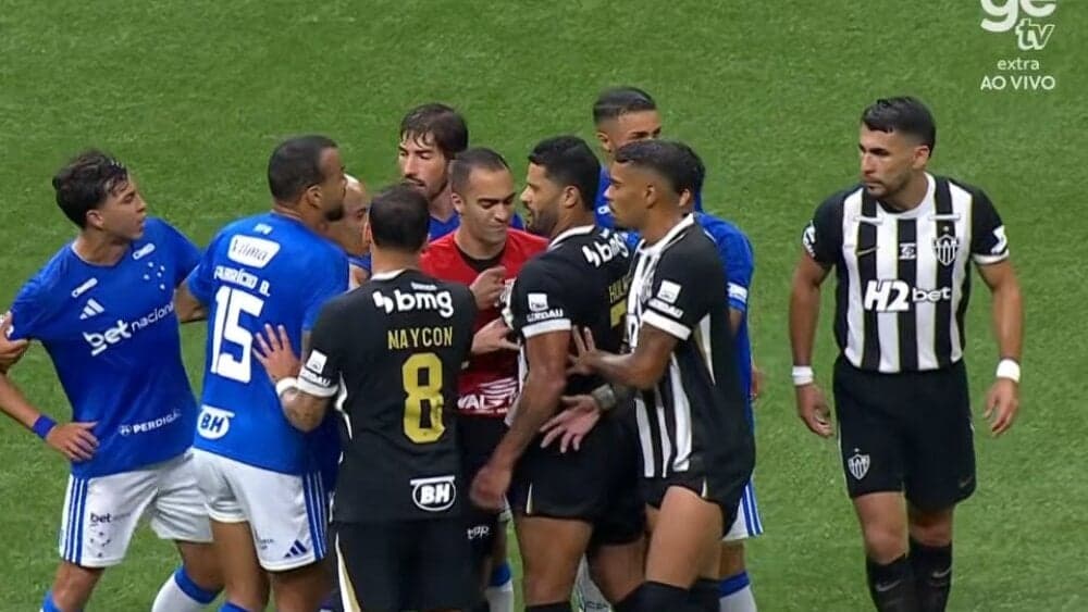 Dublagem revela xingamentos em discussão entre Hulk e Kaio Jorge