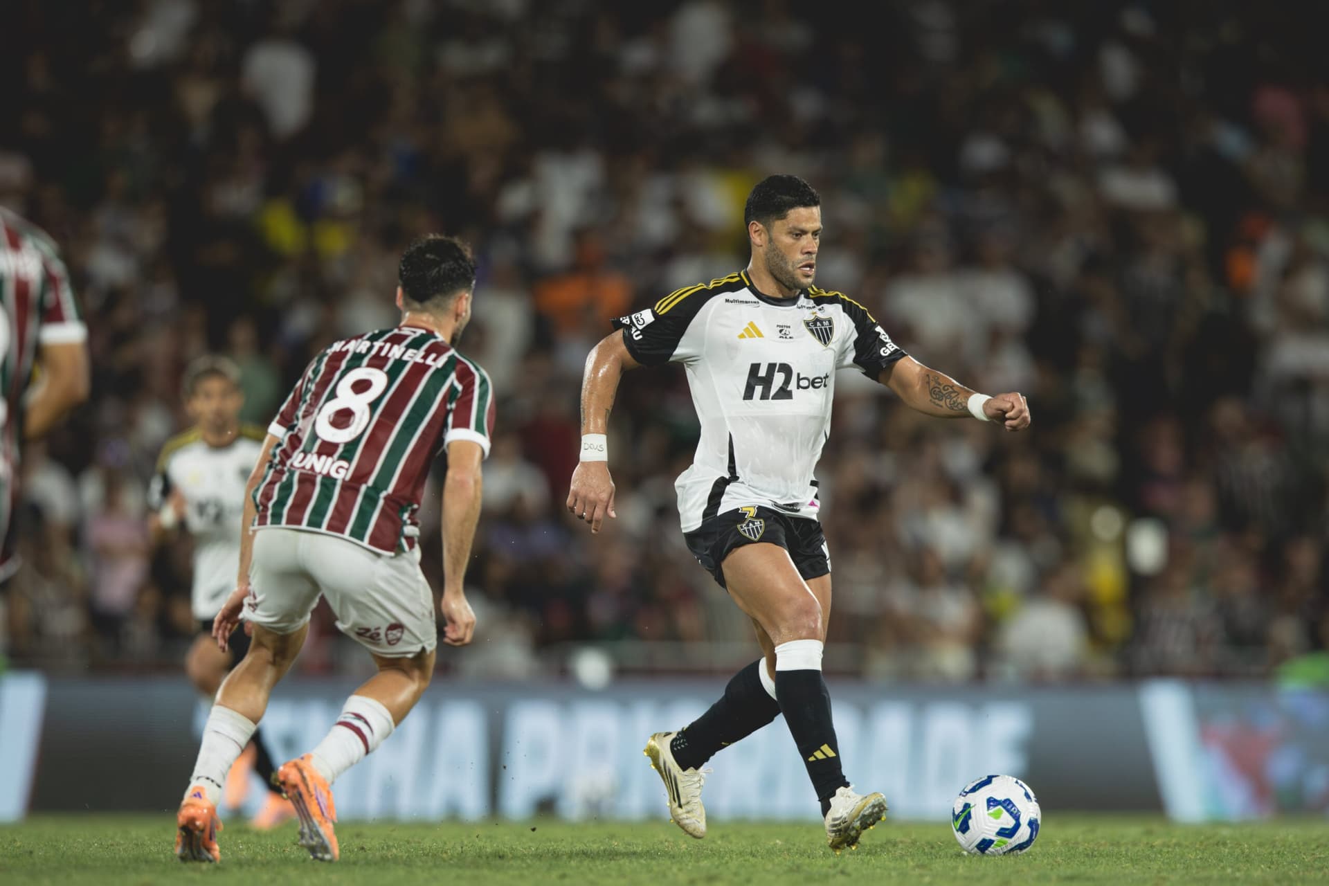 Presidente do Fluminense diz que negociações por Hulk estão encerradas