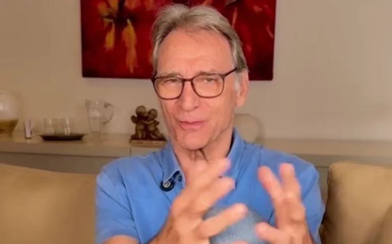 Herson Capri tranquiliza fãs após sofrer infarto