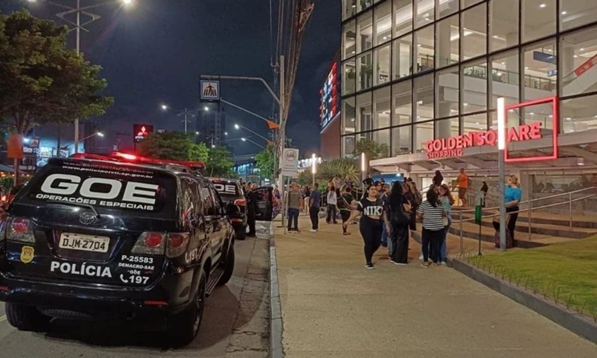 SP: Homem invade joalheria, mata ex-namorada a facadas e é baleado pela polícia