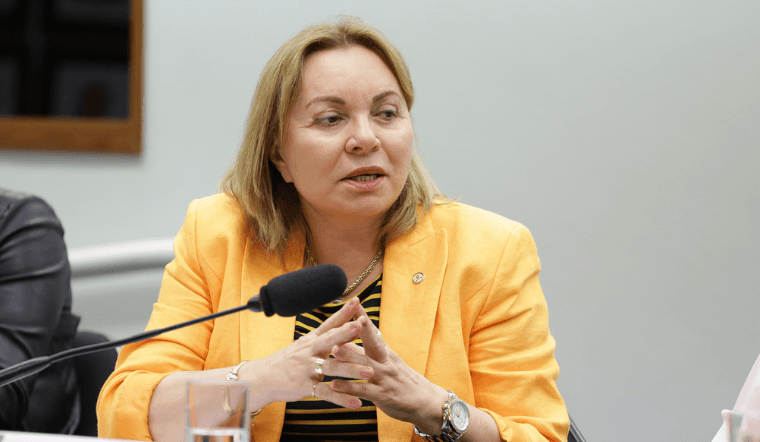 Deputada é investigada por esquema de fraudes contra beneficiários do INSS