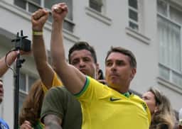 Em ato na paulista o senador Flávio Bolsonaro