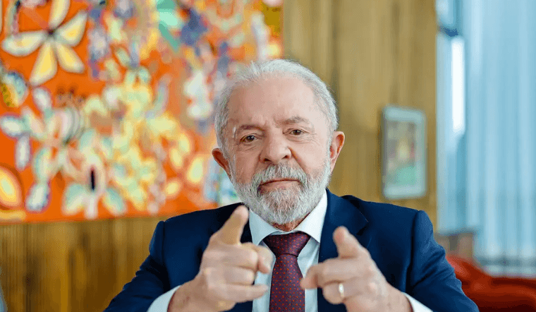 Lula articula saída de ministros para eleições e prepara reunião no Planalto