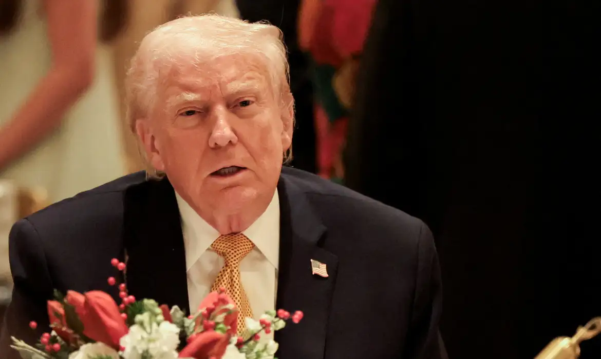 Trump ameaça atacar o Irã com “força nunca antes vista” após promessa de retaliação