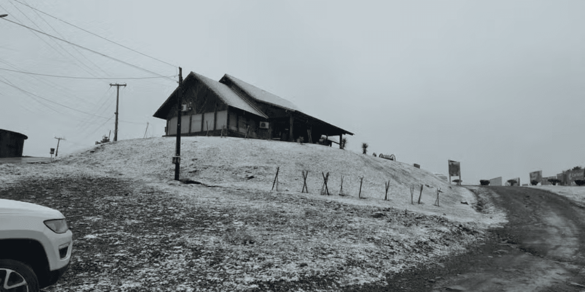Neve em São José dos Ausentes, localizado nos Campos de Cima da Serra, no Rio Grande do Sul - Foto: Valcir Valim/Arquivo